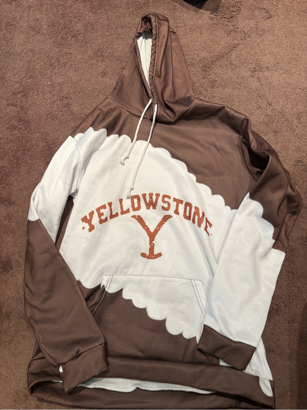 Yellowstone Graphic Pullover Hoodie in Brown & White
